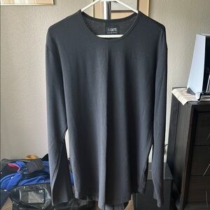 Cuts Clothing Gray Long Sleeve Tee for Effortless Style